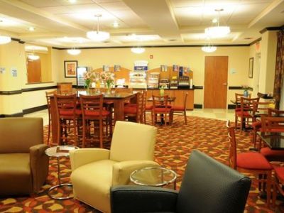 Hotel Express & By Ihg 2*